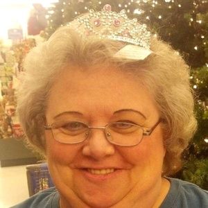 Meet your Posher, Debbie